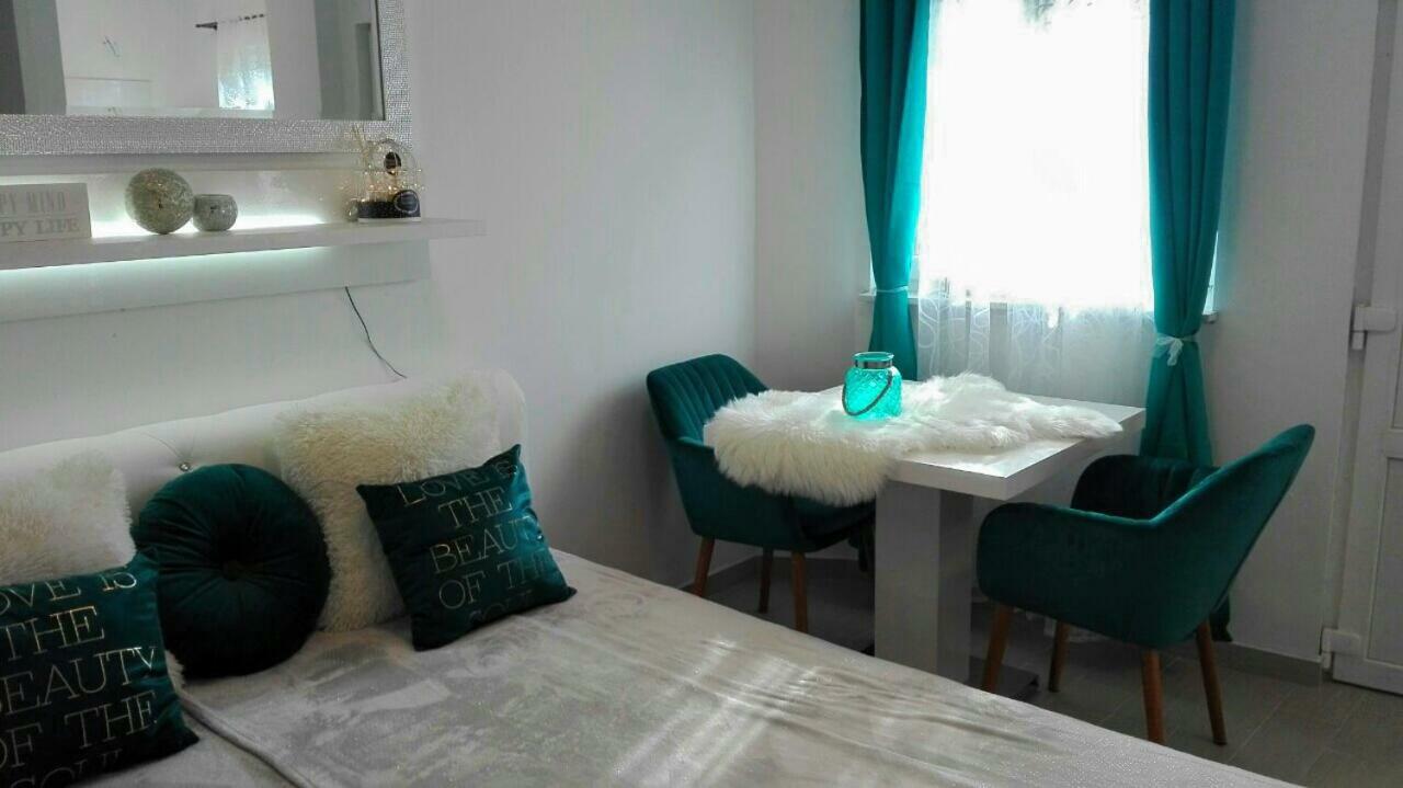 Studio Apartman Vortex Fažana Exteriör bild