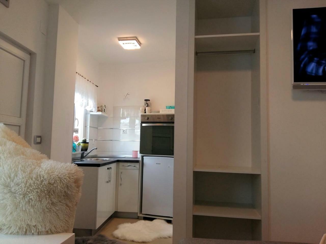 Studio Apartman Vortex Fažana Exteriör bild